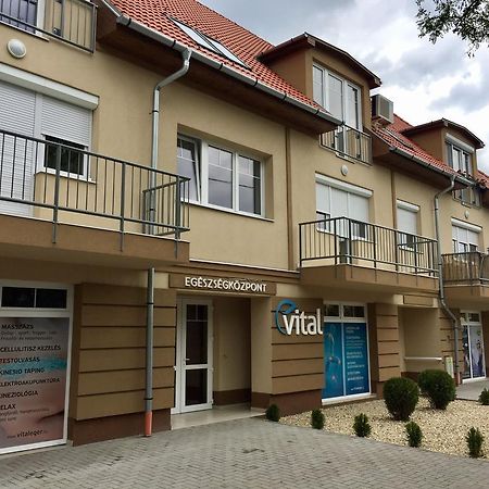 Barand Apartman Eger Exterior foto