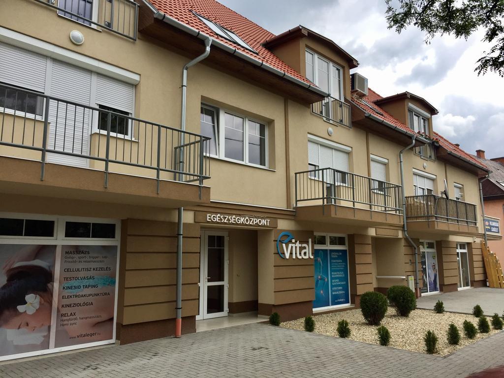 Barand Apartman Eger Exterior foto
