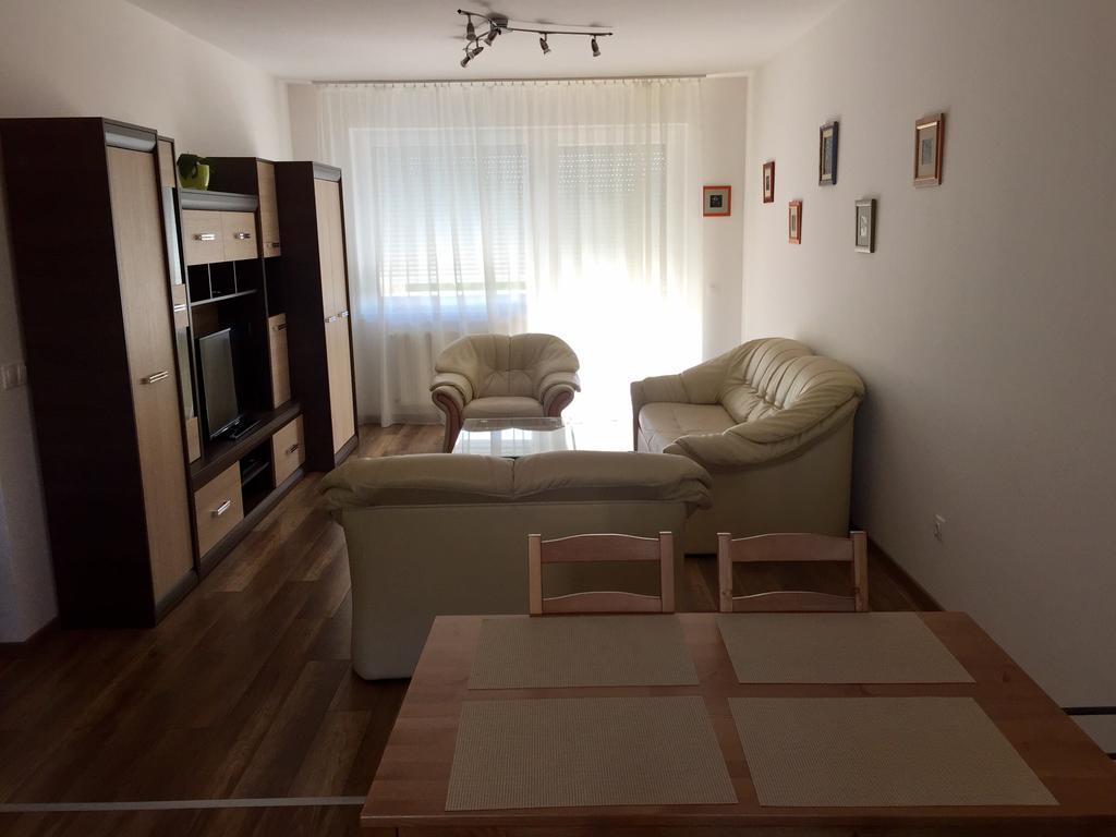Barand Apartman Eger Exterior foto